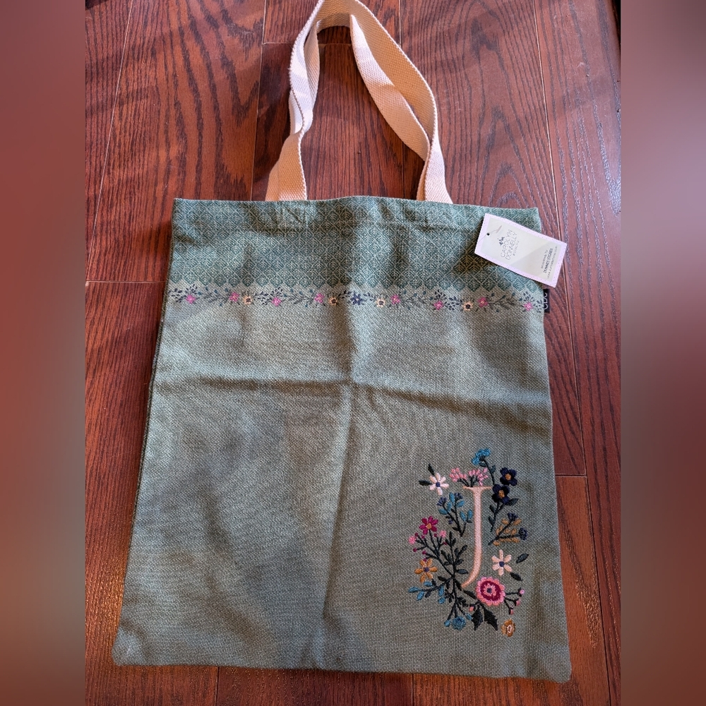 Carolyn Donnelly Embroidered Floral Tote Bag Green J NEW Boho Granola Girly